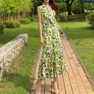 カジュアル シンプル きれいめ 大人可愛い かわいい さわやか 花柄 フラワー フルーツ レモン柄 ノースリーブ ミモレ丈 フレア ロング丈 サマードレス ワンピース Vネック ハイウエスト
