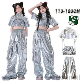 輝くステージの主役に 女の子の個性を引き出すシルバーコーデ ダンス発表会で目立つ光沢素材 動きやすいキッズセットアップ 110cmから180cmサイズ展開 原宿系おしゃれ衣装