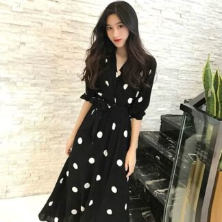 ドット柄 ワンピース ロング丈 5分袖 Vネック スリム 細身 Aライン ウエストマーク シャツワンピ 大人可愛い きれいめ シンプル 上品 おしゃれ ラブリー キュート 主役級 水玉 夏 ガーリー