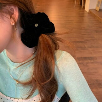 シュシュ ヘアゴム ベロア ベルベット メタル ビッグシュシュ ブラック 秋冬 おしゃれ 大人可愛い レディースヘアアクセサリー トレンド