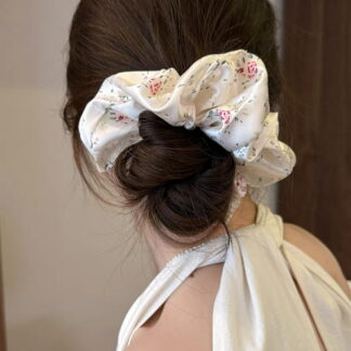 フラワーサテンシュシュ 光沢シュシュ ヘアゴム おしゃれ シンプル 大人可愛い 花柄 レデイースヘアアクセサリー レトロ